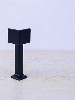 Угол наружный алюмин. для ТП60 LED черный/матовое