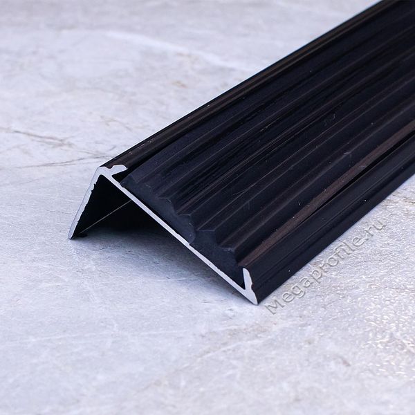 Алюминиевый порог угловой 20/40мм ПУ20/40