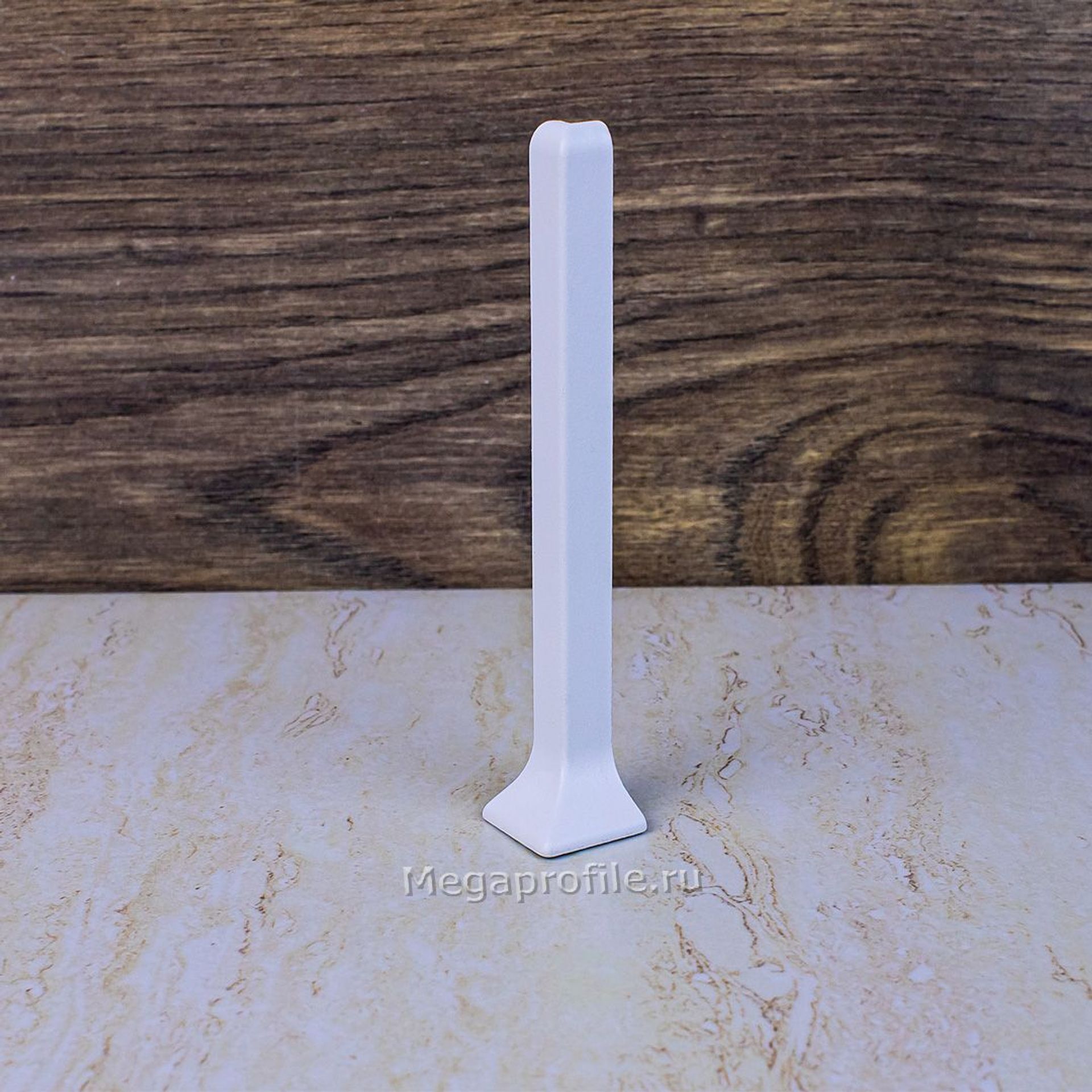 Угол наружний для алюминиевого плинтуса 60мм ПЛ60-УН