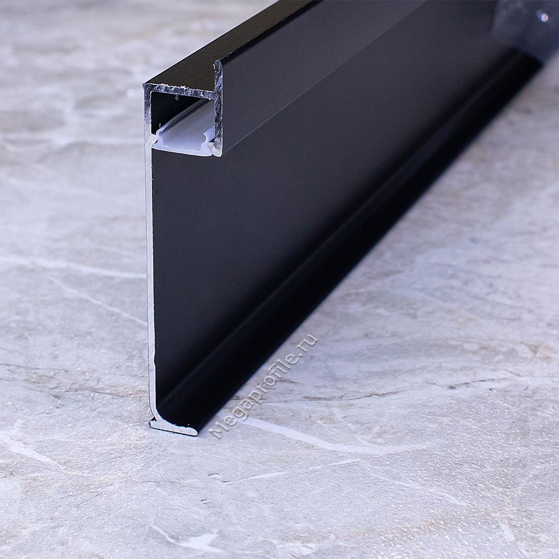 Плинтус теневой алюминиевый 80мм ТП80