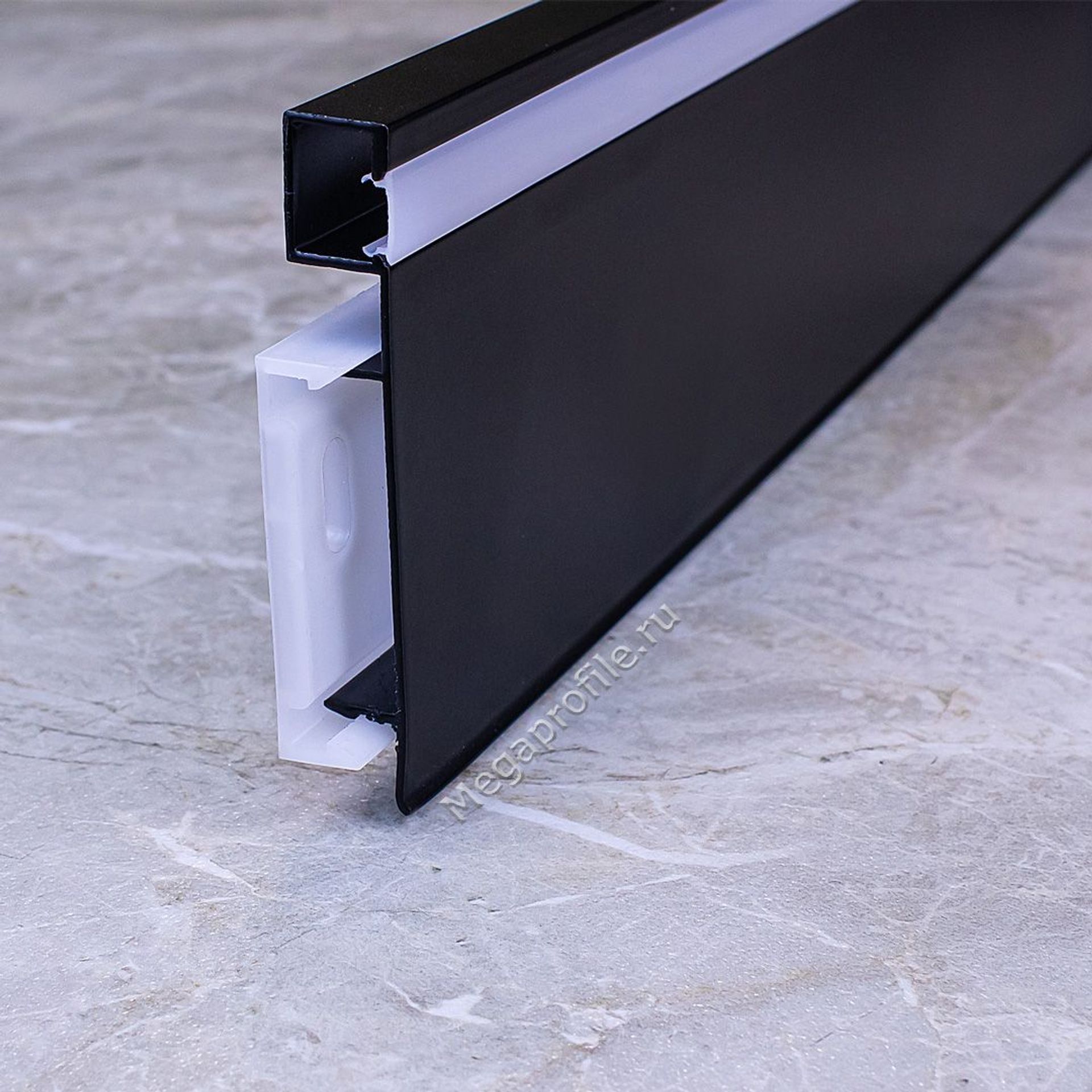 Плинтус теневой алюминиевый 78мм ТП78