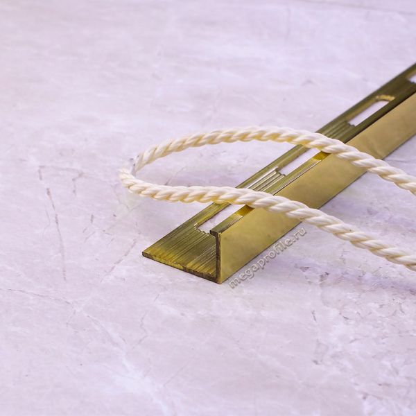 Латунный Г-образный профиль 10мм ЛГ10