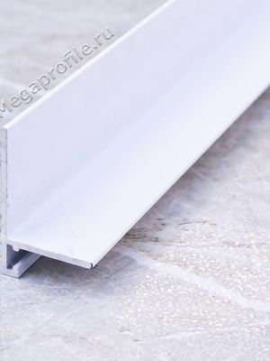 Алюмин. L-обр. микроплинтус МПL25 напольный белый/муар 2.7м, шт.