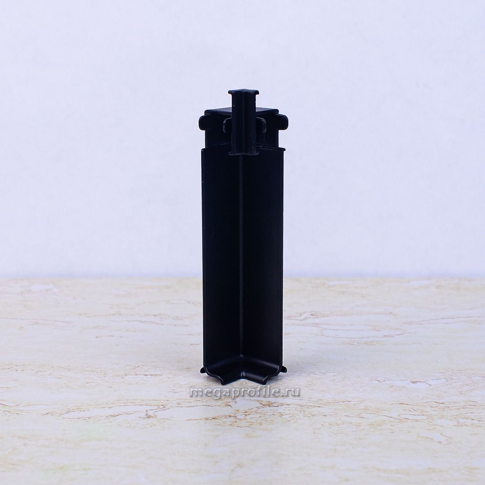 Угол внутренний для теневого плинтуса 80мм ТП80-УВ