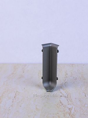 Угол внутренний алюмин. для ПЛ40 шампань/матовое