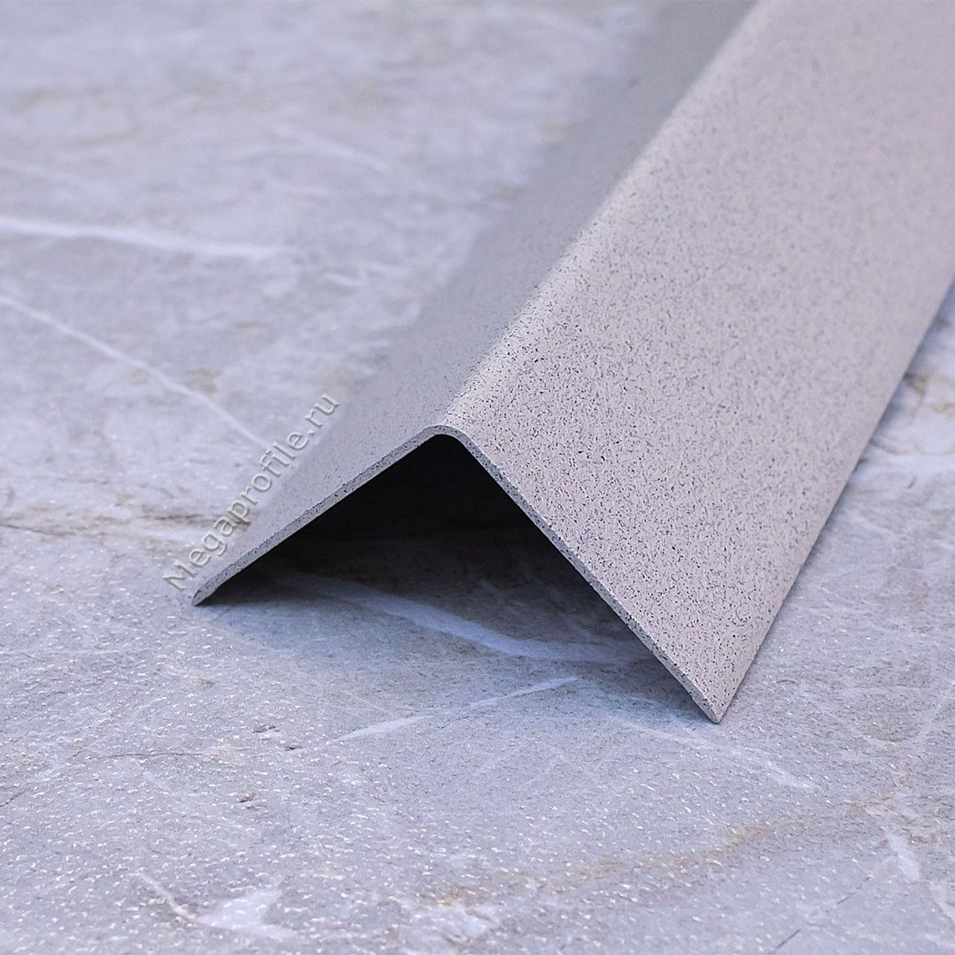 Алюминиевый угол 40мм У40