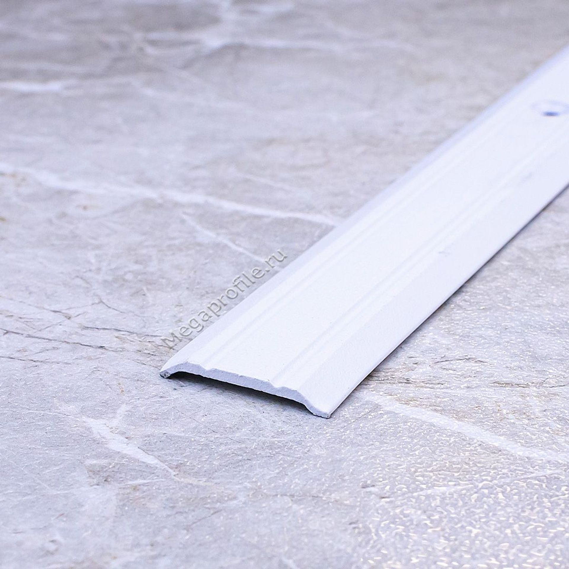 Алюминиевый порог 25мм ПС25