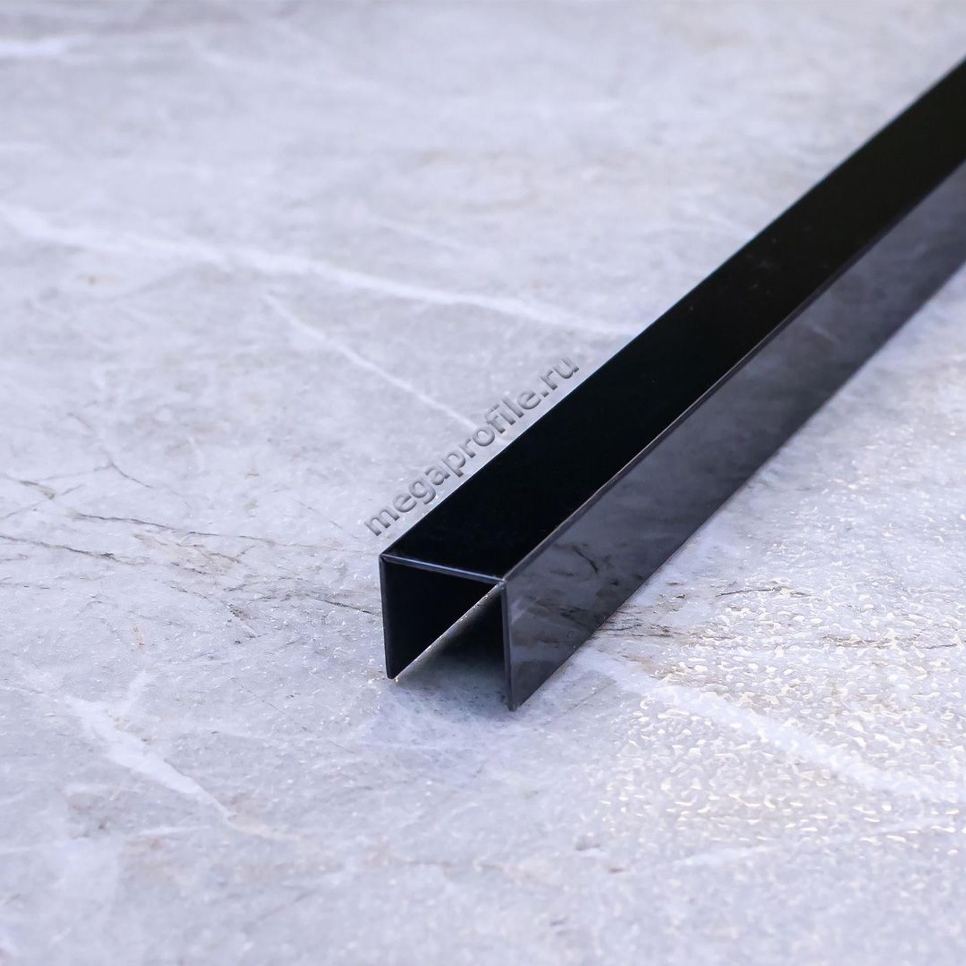 П-образный профиль из нержавеющей стали 10/10мм СтП10/10