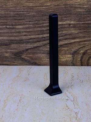 Угол наружный алюмин. для ПЛ60 черный/муар